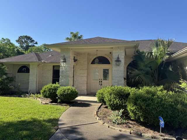 14325 Santo Park Road, Texas City, TX 77539