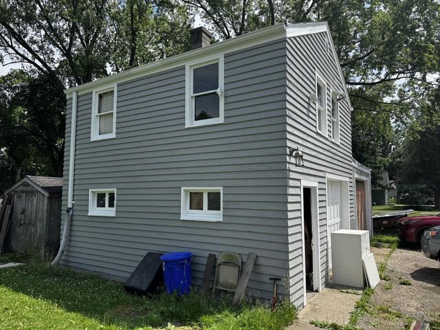 2356 N 2nd LANE, Summit, WI 53066