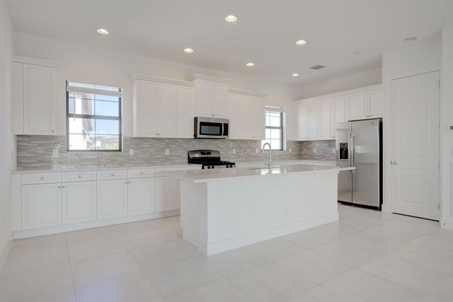 5113 Beckman Terrace, Palm Beach Gardens, FL 33418