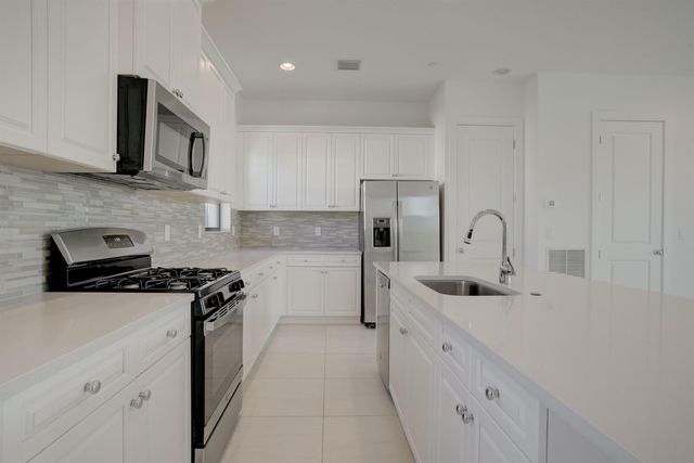 5113 Beckman Terrace, Palm Beach Gardens, FL 33418