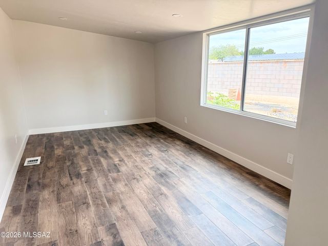 6360 N Quince Way, Tucson, AZ 85741