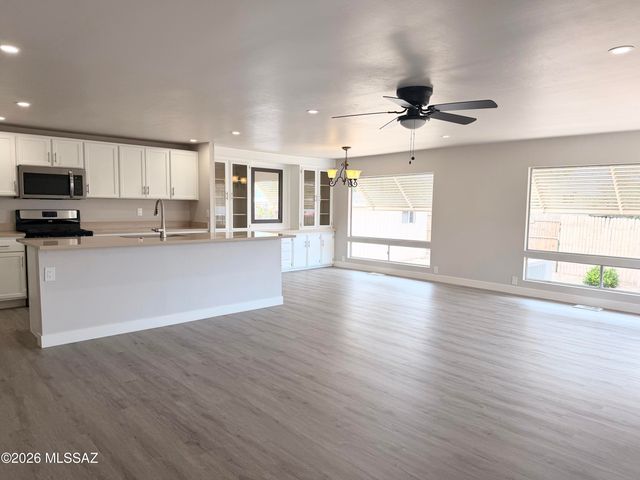 6360 N Quince Way, Tucson, AZ 85741