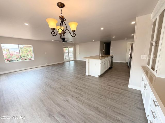 6360 N Quince Way, Tucson, AZ 85741