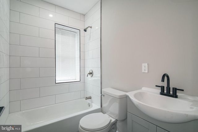 5339 CHESTNUT ST, Philadelphia, PA 19139