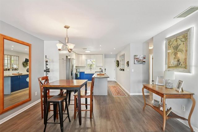 3850 13TH AVENUE N 210, St Petersburg, FL 33713