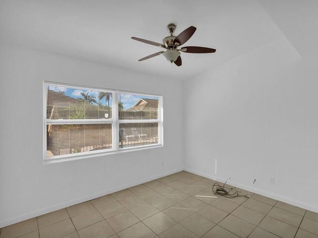 703 5th Place SW, Vero Beach, FL 32962