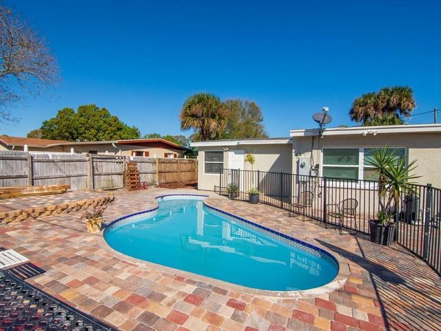 703 5th Place SW, Vero Beach, FL 32962
