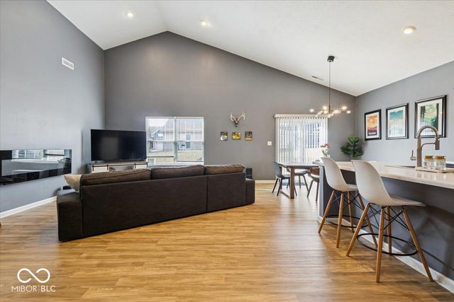 452 Haywood Drive, Greenfield, IN 46140