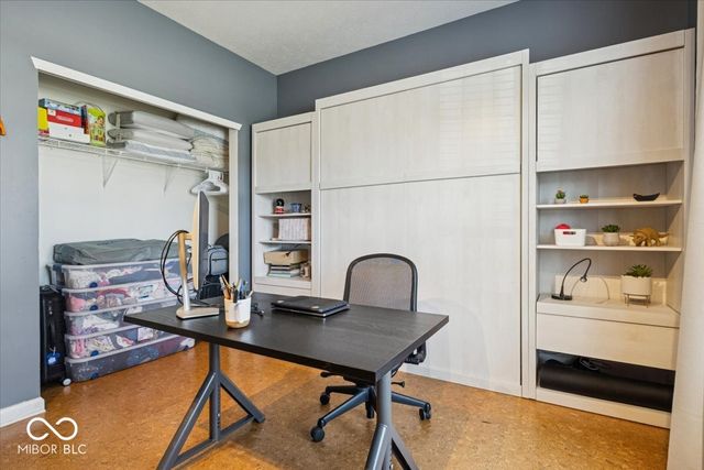 452 Haywood Drive, Greenfield, IN 46140