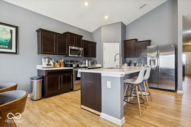 452 Haywood Drive, Greenfield, IN 46140