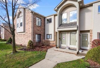 42740 Lilley Pointe Drive, Canton, MI 48187