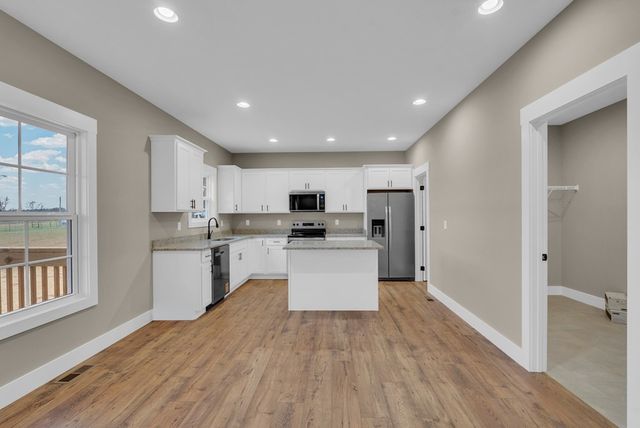 3272 Rickman Rd, Rickman, TN 38580