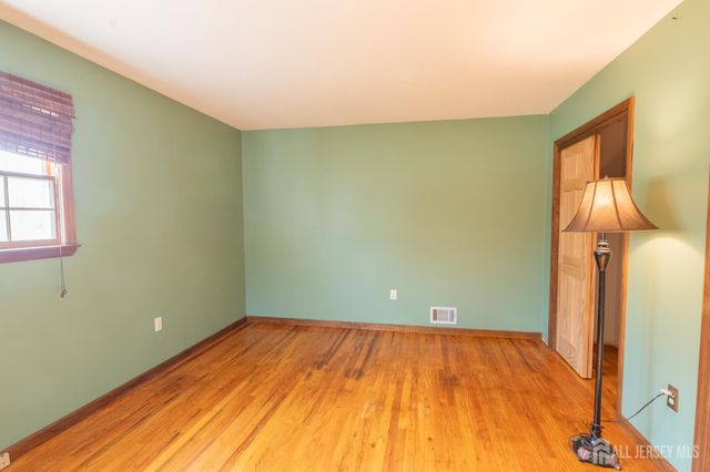 12 Francis Road, East Brunswick, NJ 08816