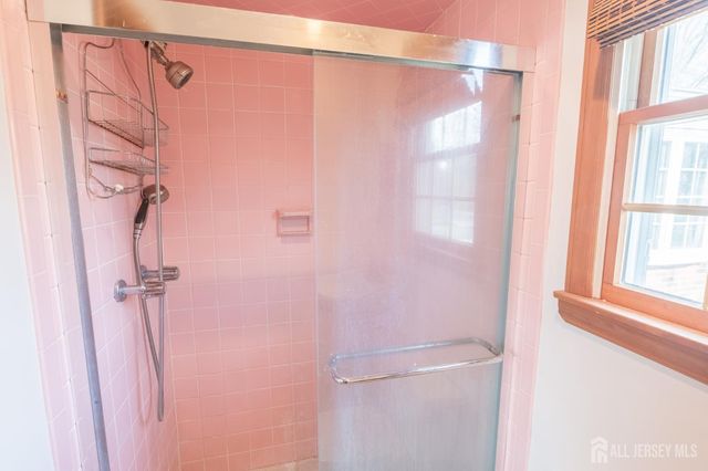 12 Francis Road, East Brunswick, NJ 08816