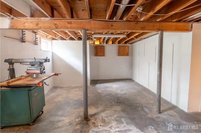 12 Francis Road, East Brunswick, NJ 08816