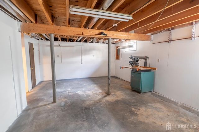 12 Francis Road, East Brunswick, NJ 08816