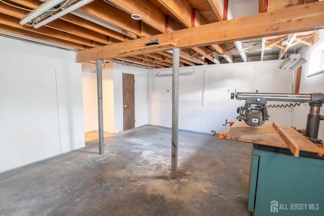 12 Francis Road, East Brunswick, NJ 08816