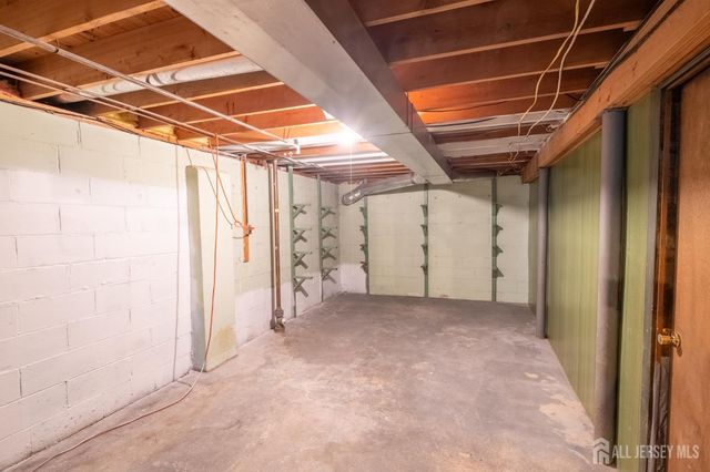 12 Francis Road, East Brunswick, NJ 08816