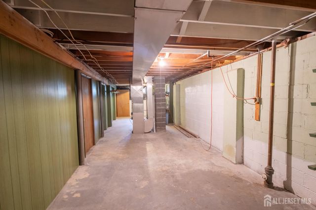 12 Francis Road, East Brunswick, NJ 08816