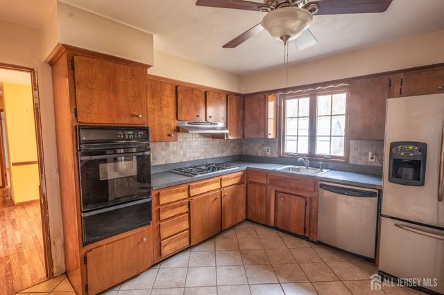 12 Francis Road, East Brunswick, NJ 08816