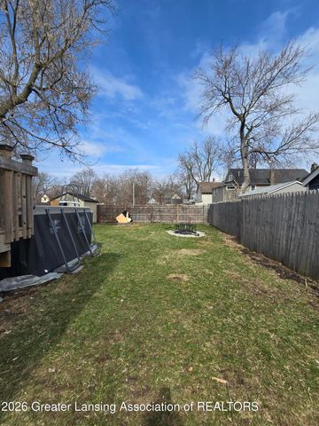 610 Bluff Street, Lansing, MI 48906