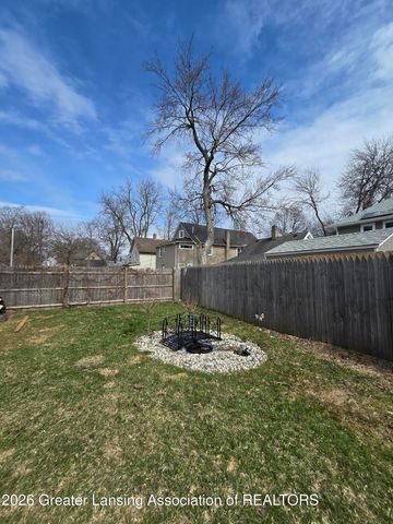 610 Bluff Street, Lansing, MI 48906