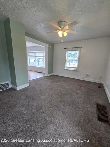 610 Bluff Street, Lansing, MI 48906