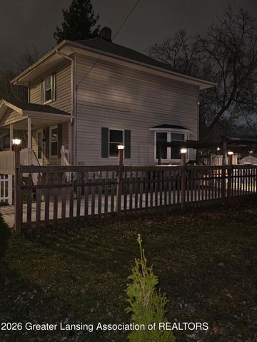 610 Bluff Street, Lansing, MI 48906