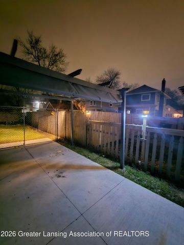 610 Bluff Street, Lansing, MI 48906