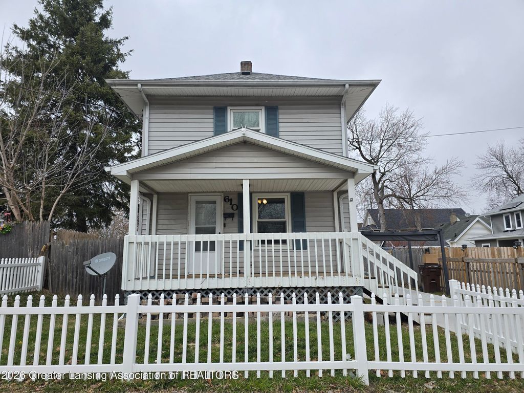 610 Bluff Street, Lansing, MI 48906