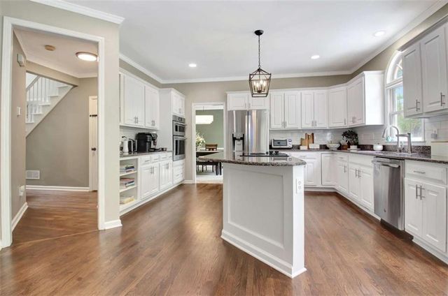 205 Woodcreek Lane, Fayetteville, GA 30215