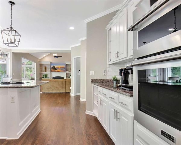 205 Woodcreek Lane, Fayetteville, GA 30215