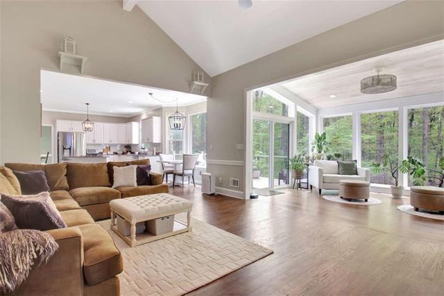 205 Woodcreek Lane, Fayetteville, GA 30215