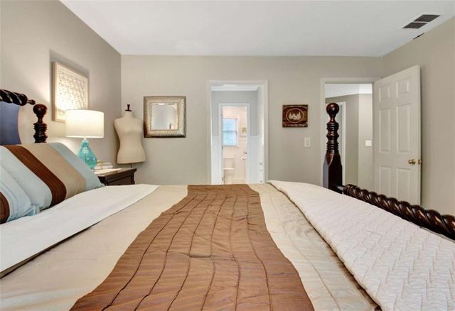 205 Woodcreek Lane, Fayetteville, GA 30215
