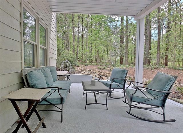 205 Woodcreek Lane, Fayetteville, GA 30215