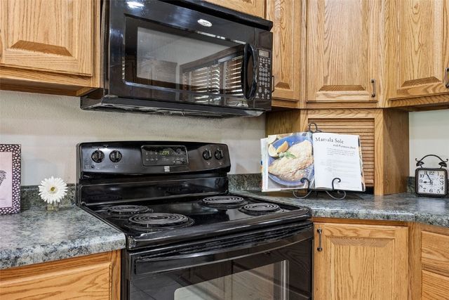 3606 Sun Valley Drive, North Liberty, IA 52317