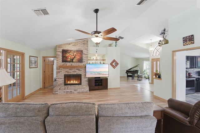 1061 TORCHWOOD DRIVE, Deland, FL 32724