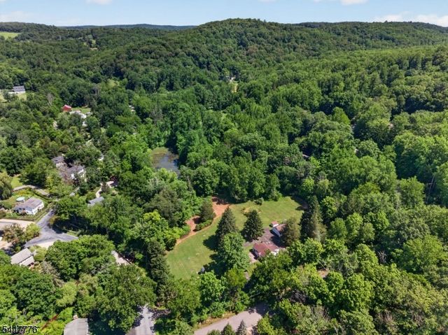 156 Rockaway Rd, Tewksbury Twp., NJ 08833