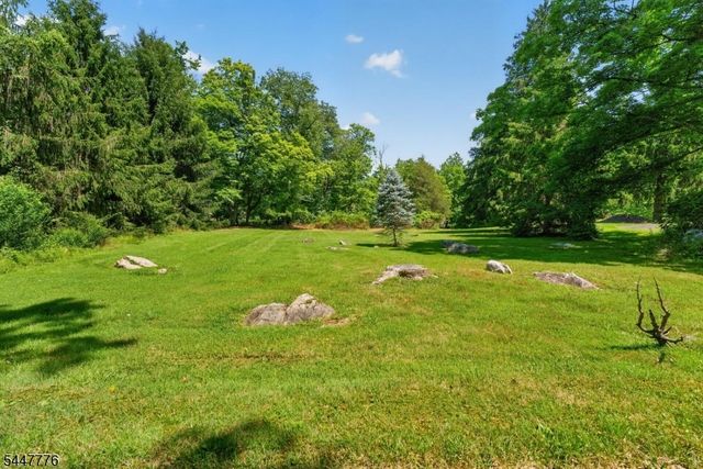 156 Rockaway Rd, Tewksbury Twp., NJ 08833