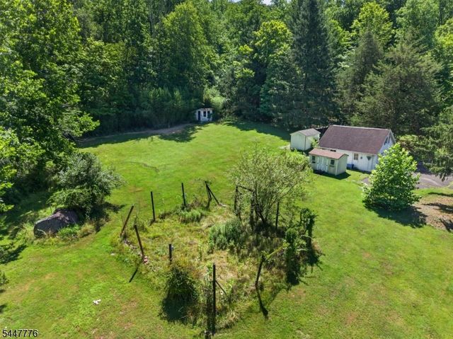 156 Rockaway Rd, Tewksbury Twp., NJ 08833