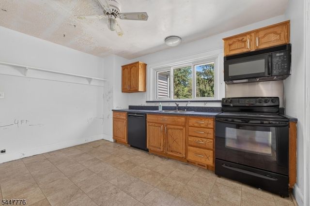 156 Rockaway Rd, Tewksbury Twp., NJ 08833