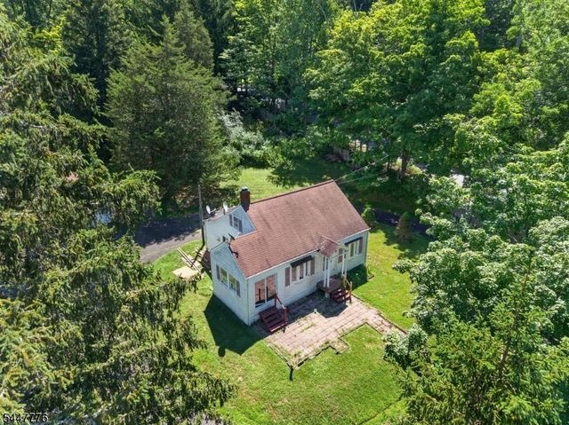 156 Rockaway Rd, Tewksbury Twp., NJ 08833