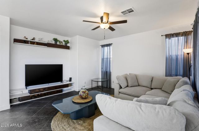 220 W BEECHNUT Place, Chandler, AZ 85248