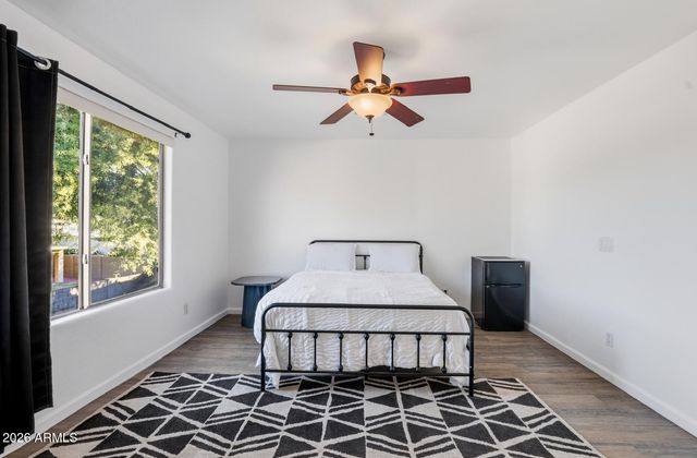 220 W BEECHNUT Place, Chandler, AZ 85248