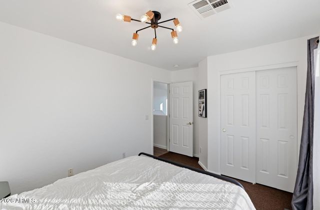 220 W BEECHNUT Place, Chandler, AZ 85248