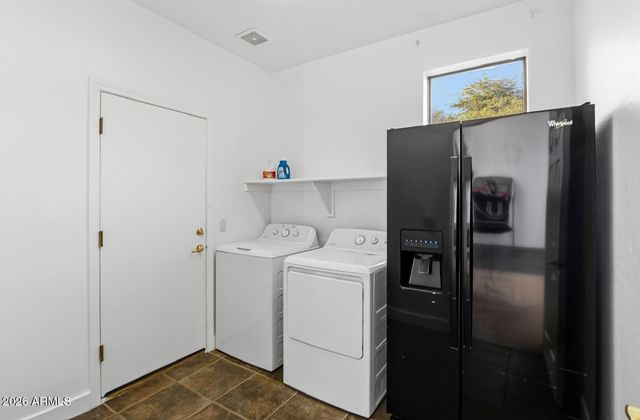 220 W BEECHNUT Place, Chandler, AZ 85248