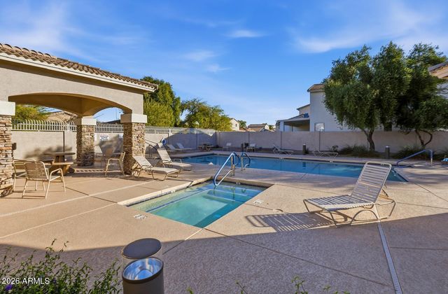 220 W BEECHNUT Place, Chandler, AZ 85248