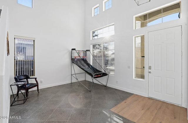 220 W BEECHNUT Place, Chandler, AZ 85248