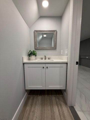 26 Urban Pl, Fair Lawn Boro, NJ 07410