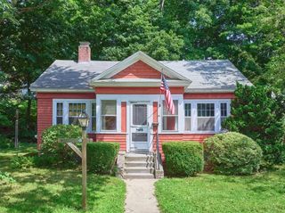 34 Tiverton Parkway, Worcester, MA 01602